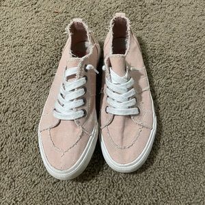 Women’s Jellypop Comfort Fit Slip On Sneakers